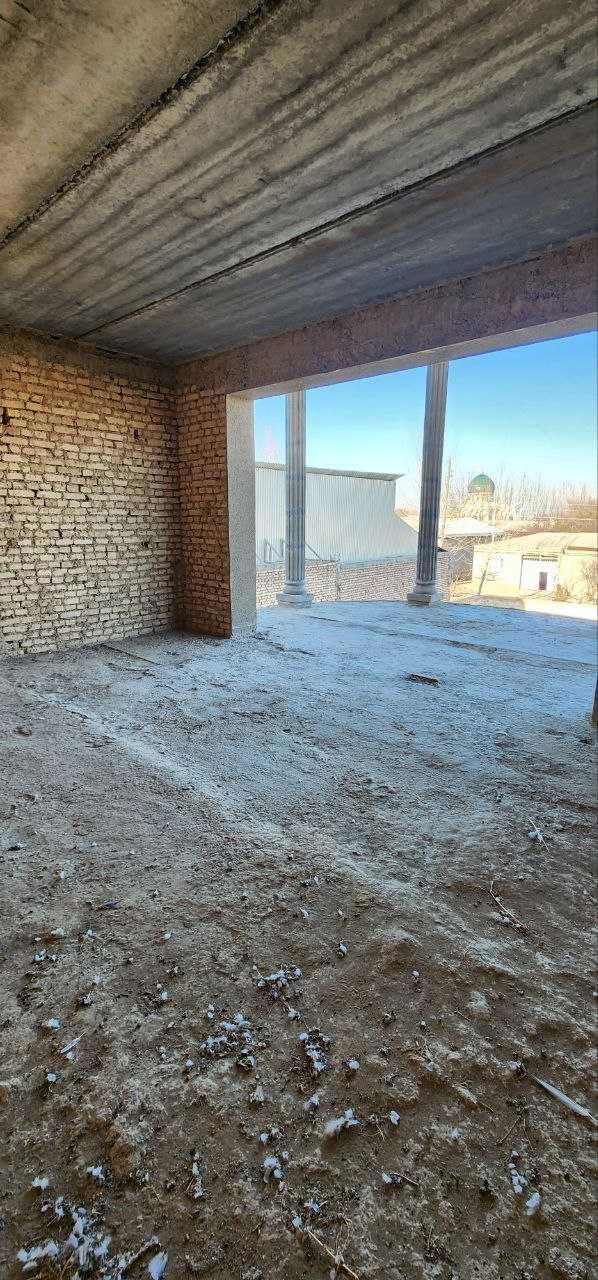 Продается дом в круг Тайлак бетонка 10 сотых 80000уе садоси бор