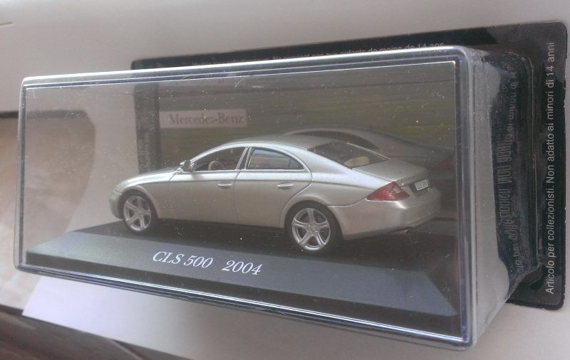 Macheta Mercedes-Benz CLS 500 C219 2004 - IXO/Altaya 1/43