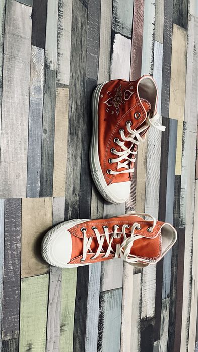 Tenisi concerse dama