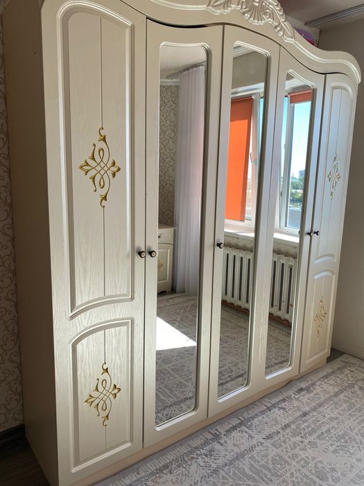 шкаф комод с тумбочкой