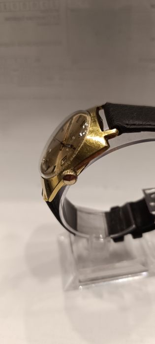 Позлатен автоматичен винтидж руски часовник Poljot