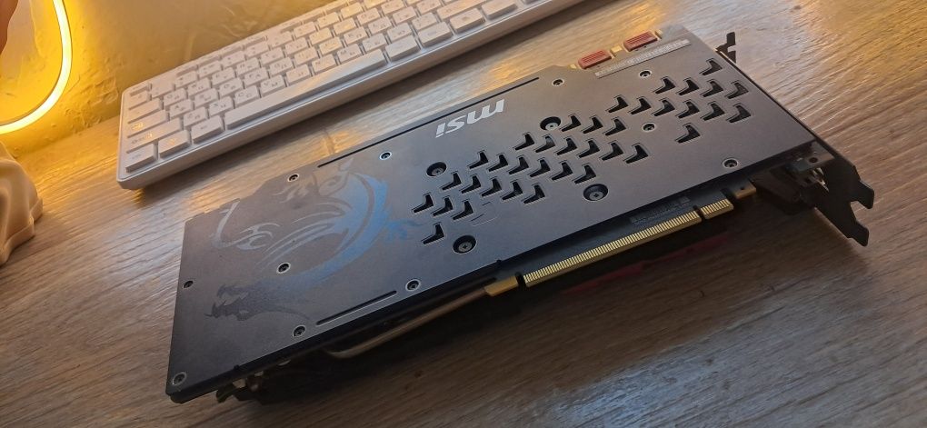 Продам видеокарту MSI GeForce GTX 1070 Ti Gaming 8g