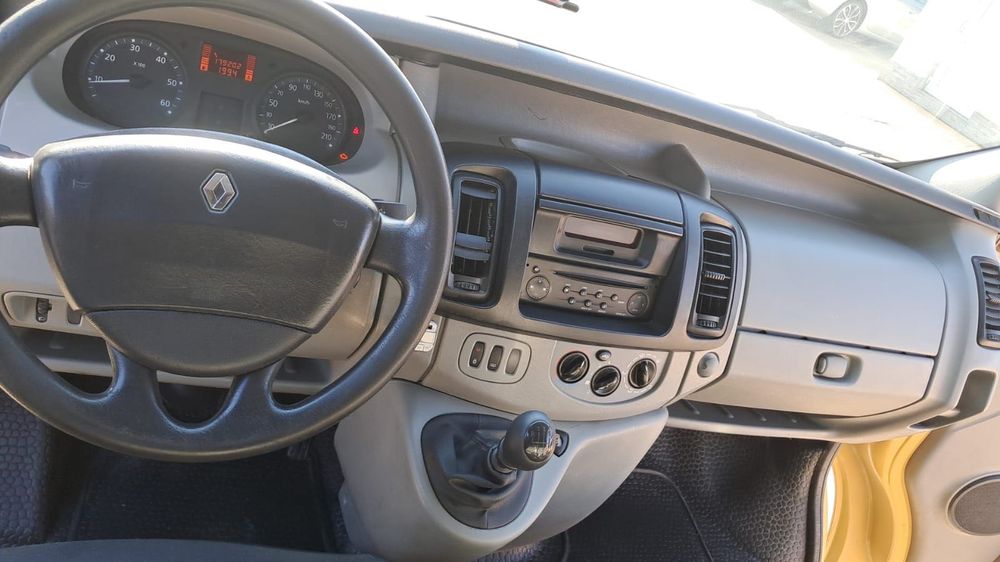 Renault trafic 2.0 d