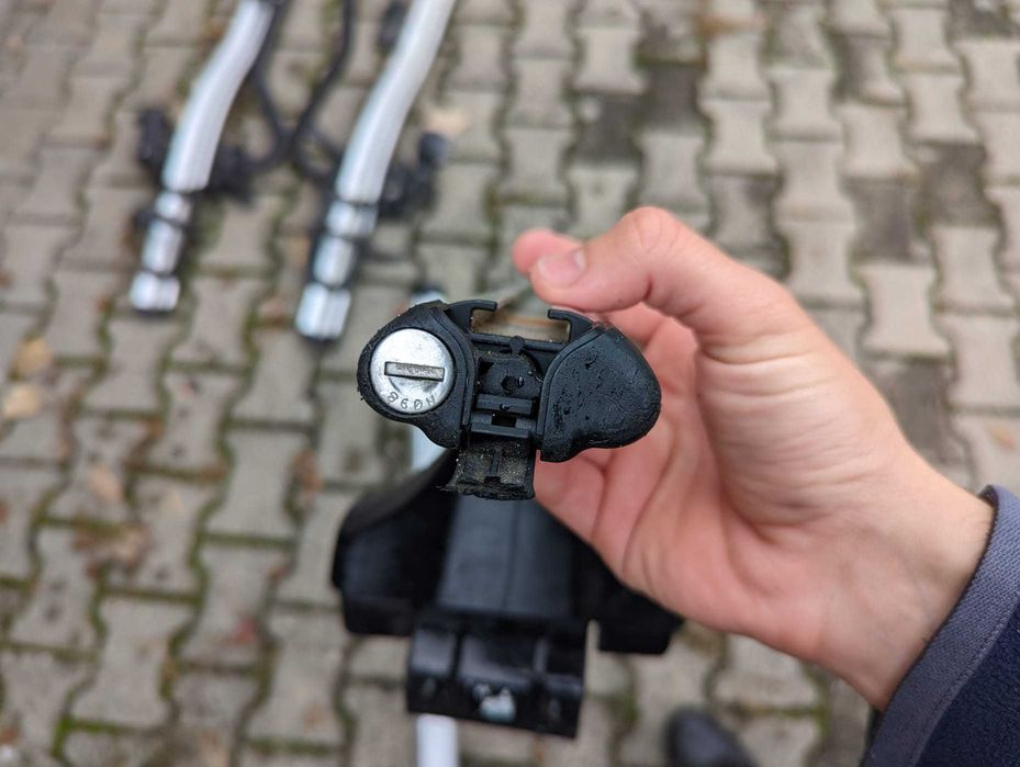Bare Thule Aero Bars cu sistem de prindere 754