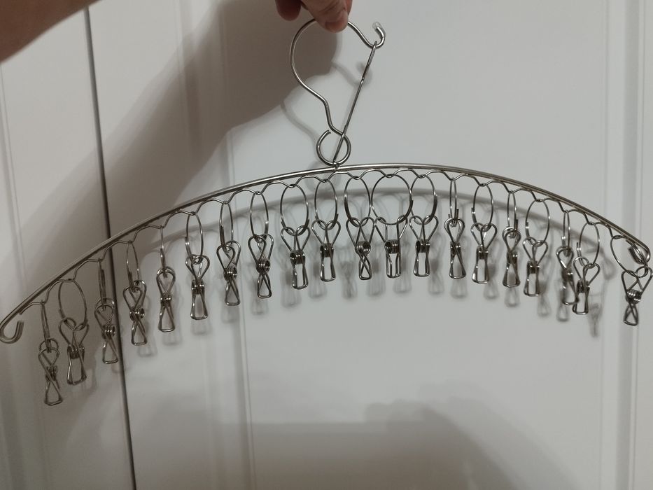 Вешалка с прищепками металлическая