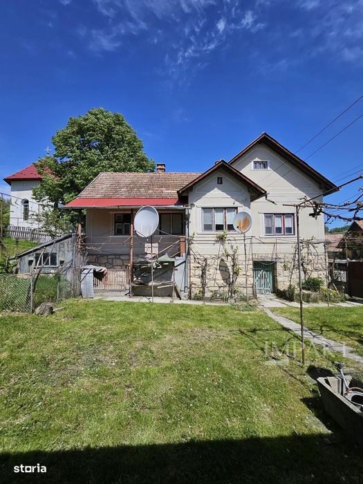 Casa de vânzare, în Petrindu, jud. Sălaj!