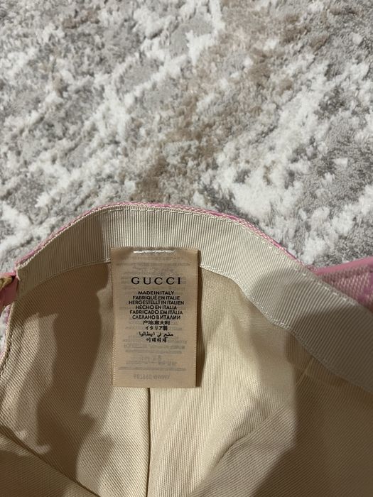 Шапка на  Gucci оригинална е