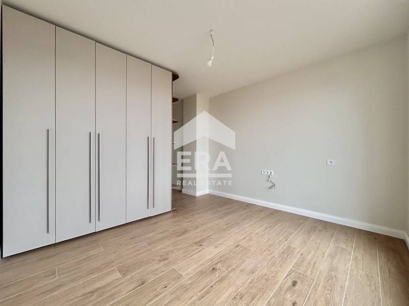Дава се под наем Тристаен апартамент в София, Кръстова вада - 132 кв.м за 2000 € - Снимка #7