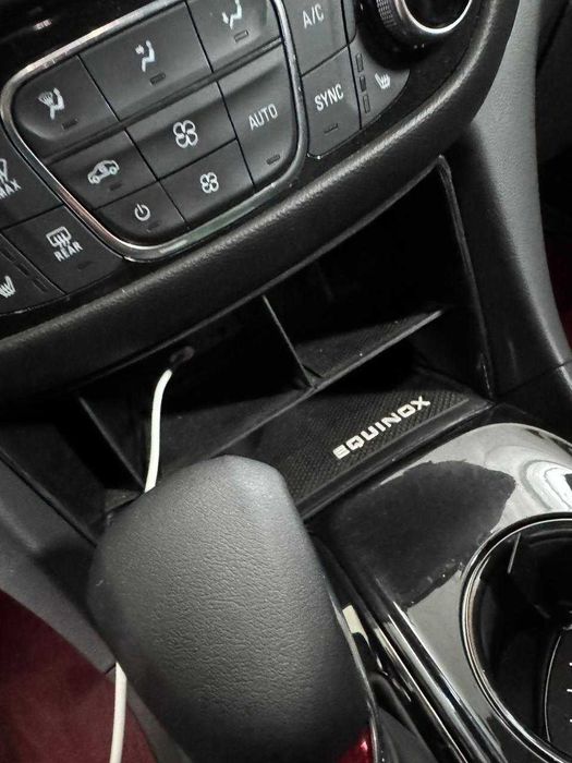 Equinox 2022 органайзер в салон