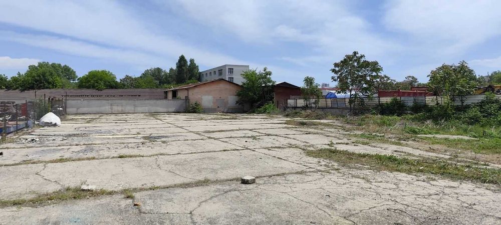 Дава се под наем Парцел в Пловдив, Индустриална зона - Север - 2002 кв.м за 1224 € - Снимка #2