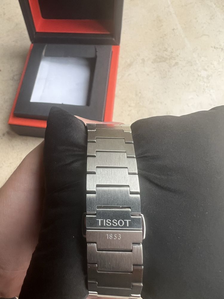 Нов мъжки часовник Tissot PRX 40mm