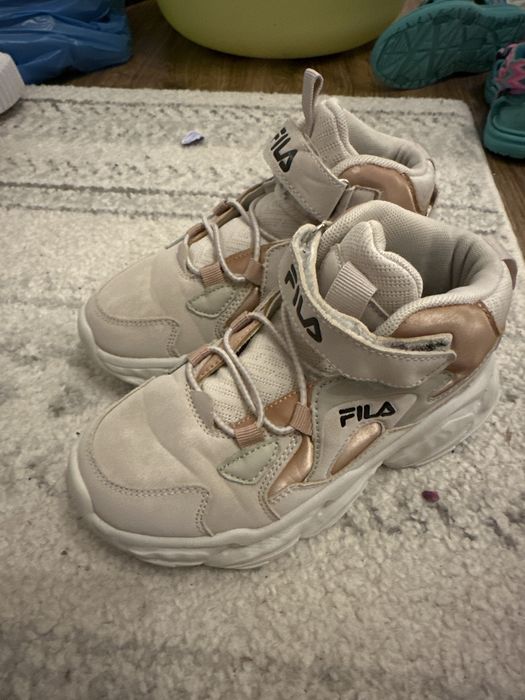 Adidasi Fila marimea 31