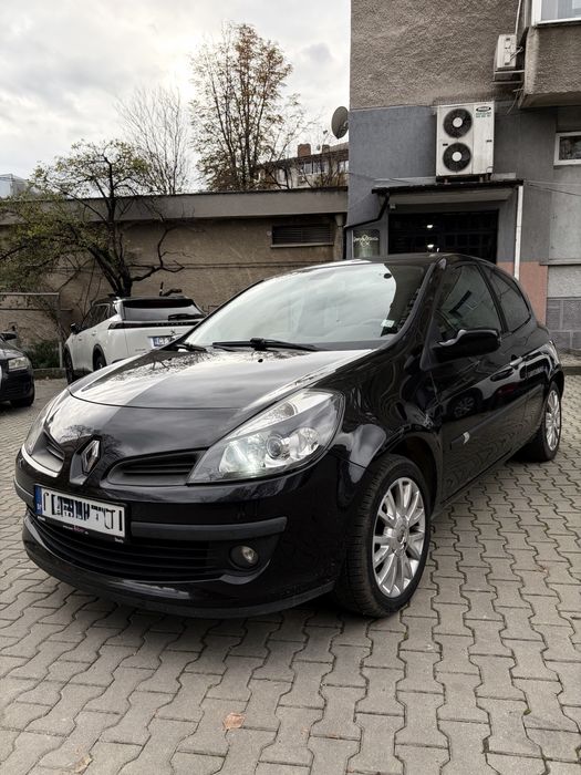 Renault Clio 2.0i бензин