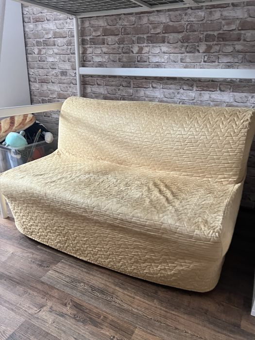 Продам диван в детскую Икея