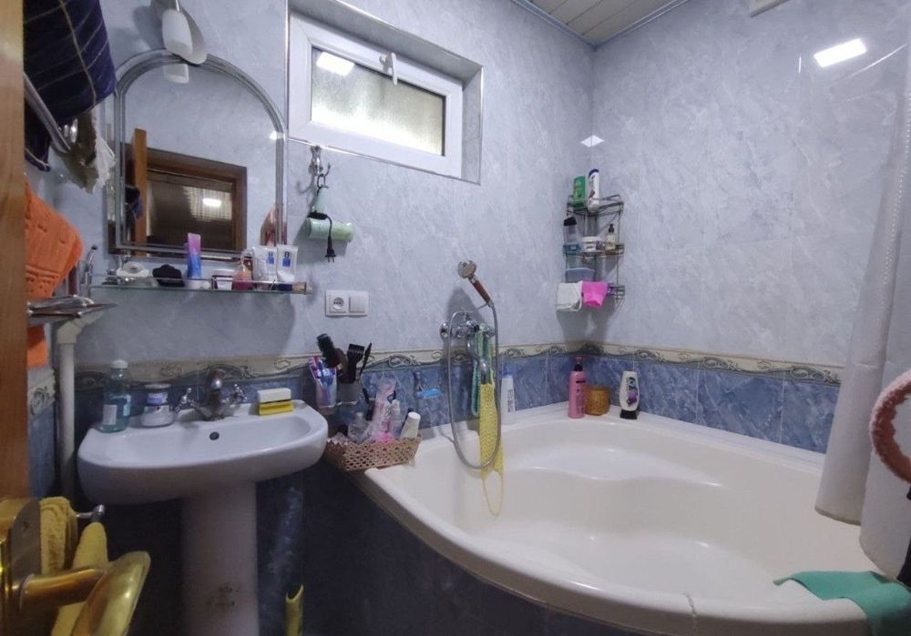 Продаётся 3 комнатная квартира 77 серия Юнусабад 18 квартал