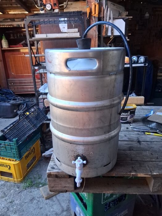 Butoaie 50l inox  pt. vin prevazute cu robinet și fierbator