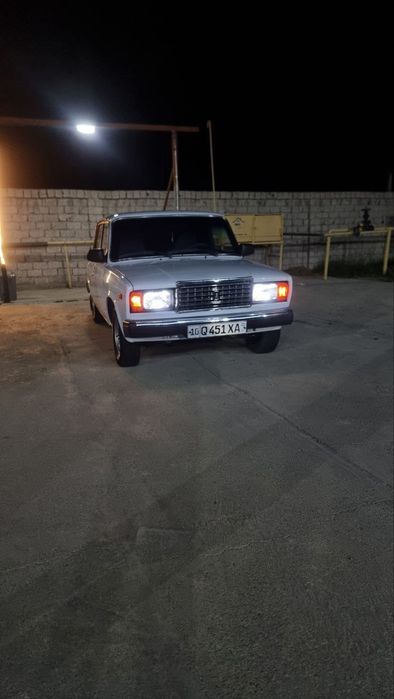 Vaz 2107 sotiladi