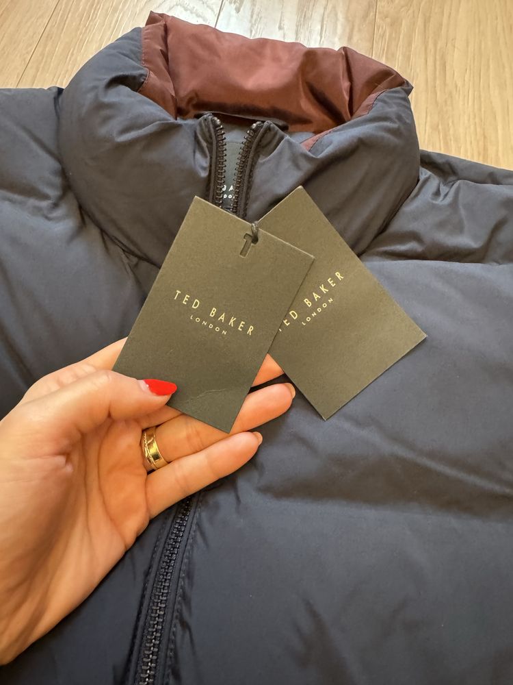 Geaca Ted Baker NOUA cu eticheta marimea 3