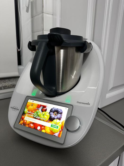 Vând Thermomix TM6 – stare excelentă, cu garanție până în 2027
