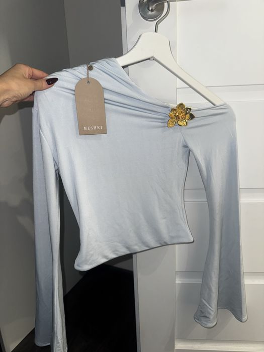 Нова блуза Meshki
