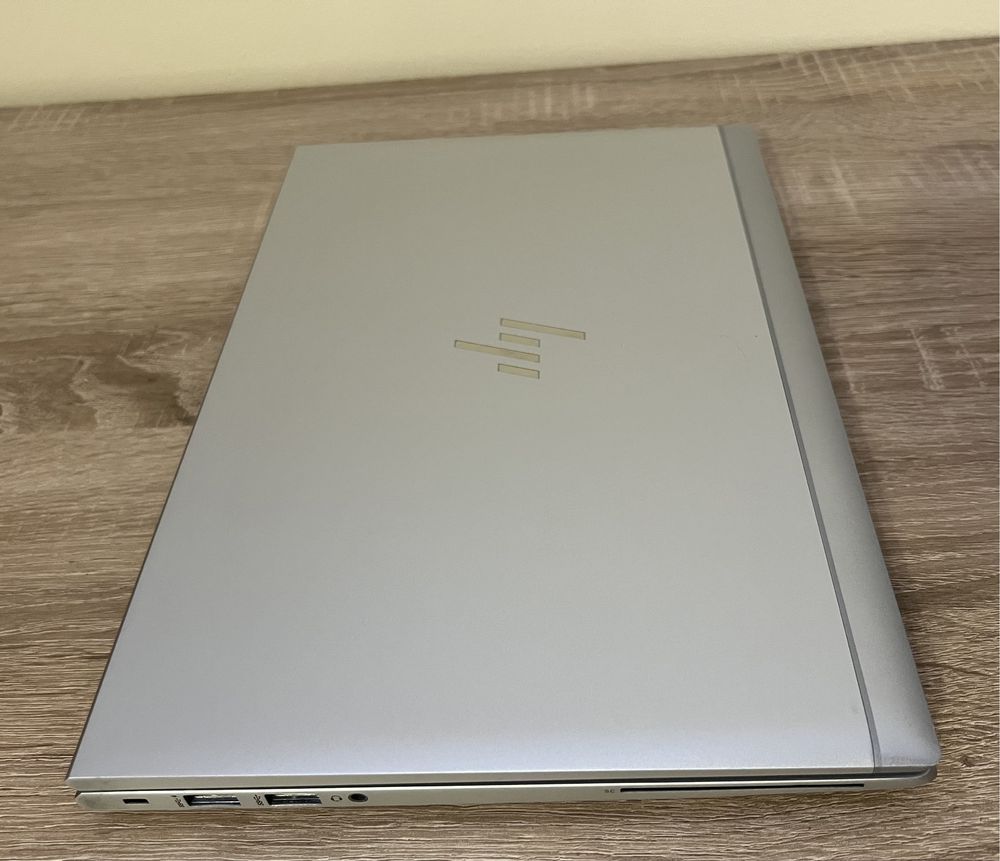 HP Elitebook 830 G8 CA NOU ! 13,3” 16GB i5 512GB ssd Pavilion