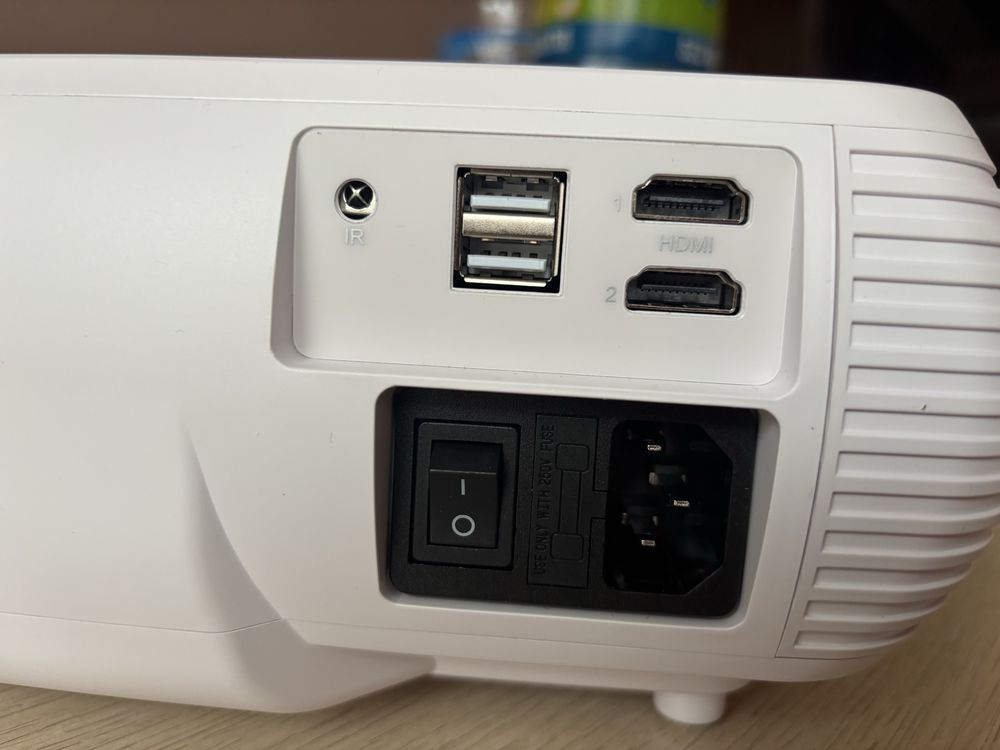 Домашно кино: Crenova XPE660