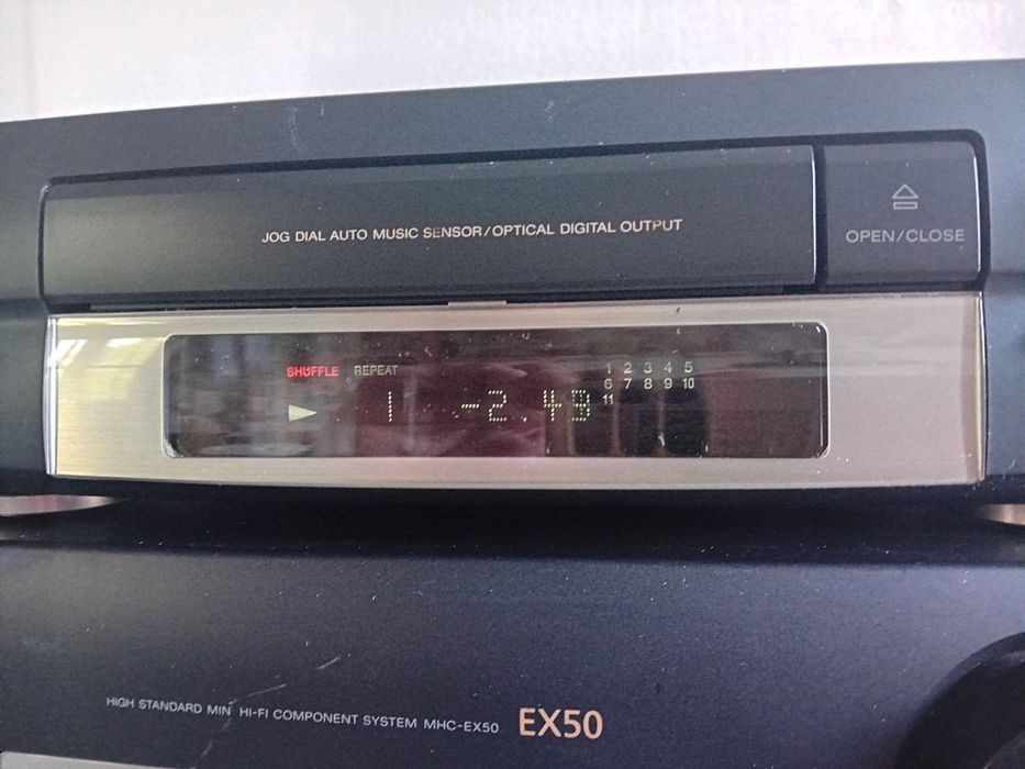 Cd și amplificator Sony.  Sistem audio Sony