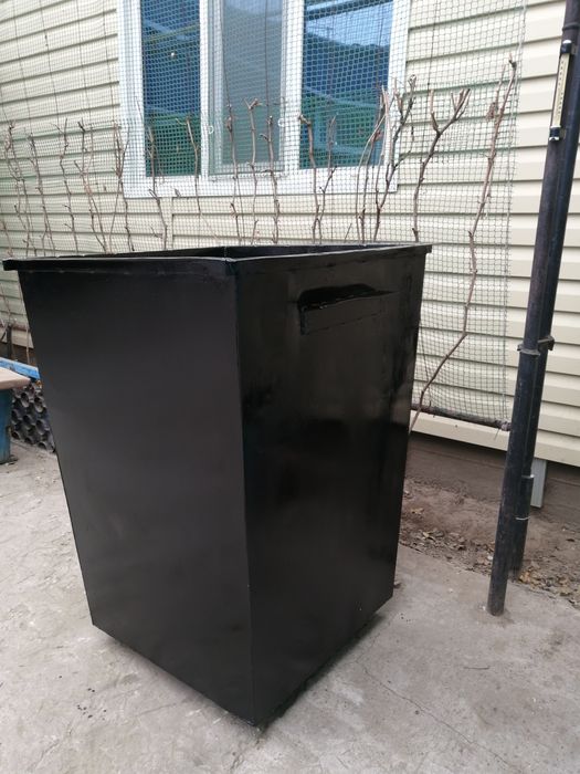 Продам контейнер для мусора