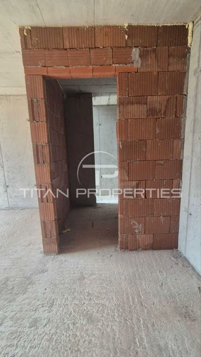 Продава се Тристаен апартамент в Пловдив, Христо Смирненски - 95 кв.м за 1485 €/кв.м - Снимка #8