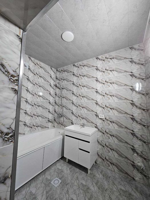 Сергели. Чорток махалляси.  2.8 сотихда 5 хонали уй сотаман.