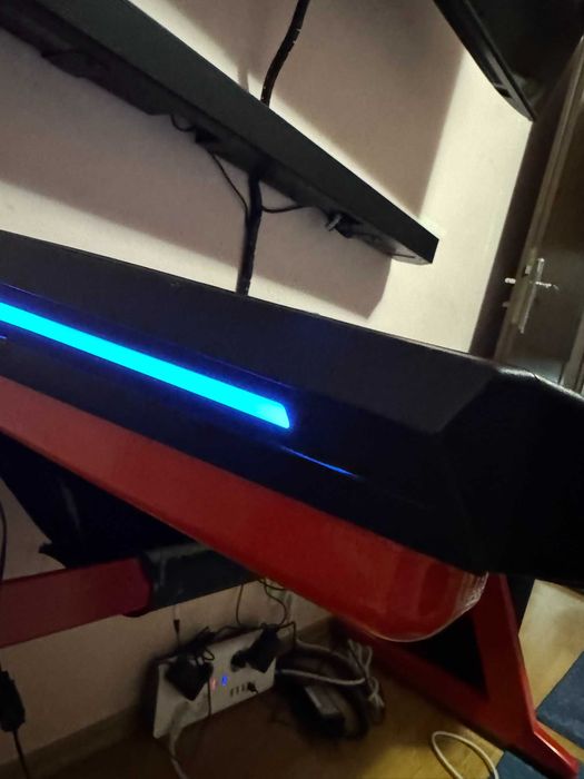 Birou gaming 120×60×70 cu cadru metalic tip Z - ARGB custom