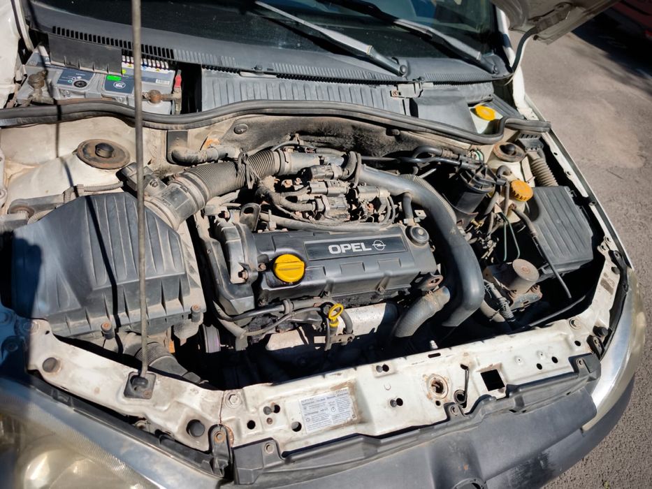.	Opel Combo 1.7 DI 2004 –consum mic, 2 locuri, spațiu marfă