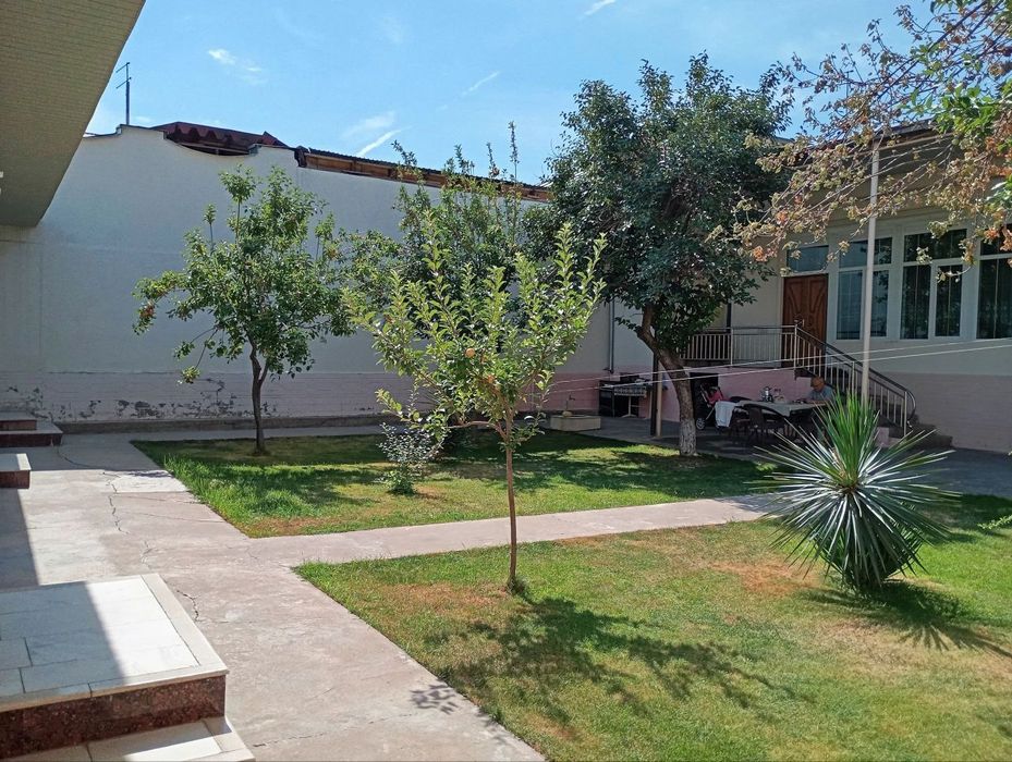 СРОЧНО!!! Продается Ипакчилик 5,7 соток Фасад 20×30 Хоналар сони 7 та