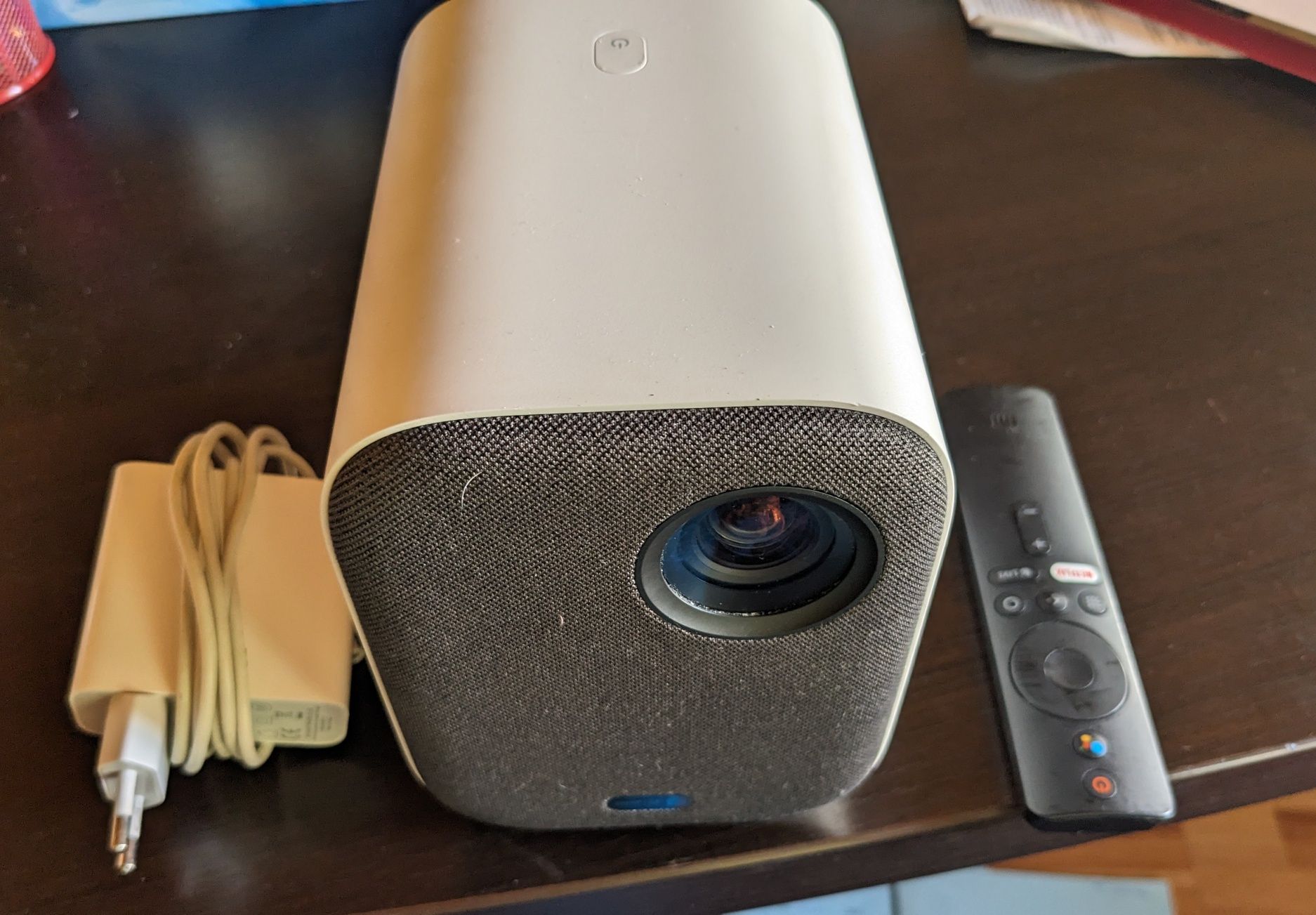 Vând Proiector Xiaomi MI Smart Compact Projector (MI Proj 5)