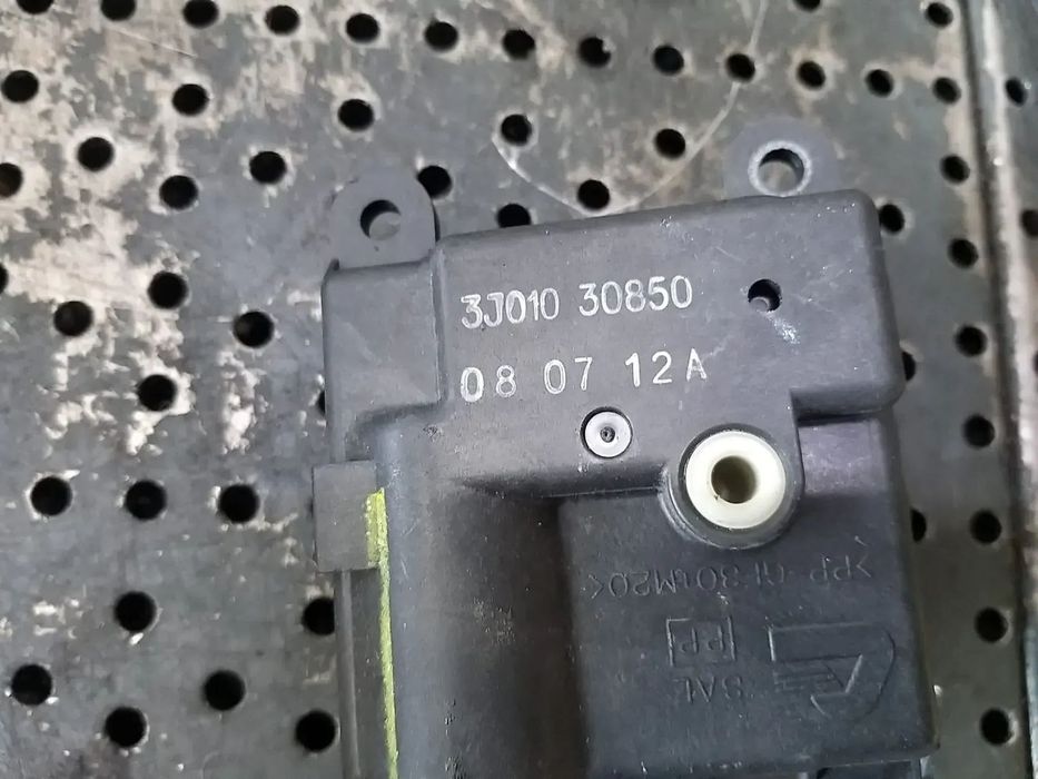 Motoras clapeta aeroterma nissan qashqai j10 nj10 jj10e 3j01030850