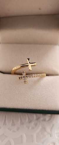 Позлатен пръстен с 14 к злато,универсален размер