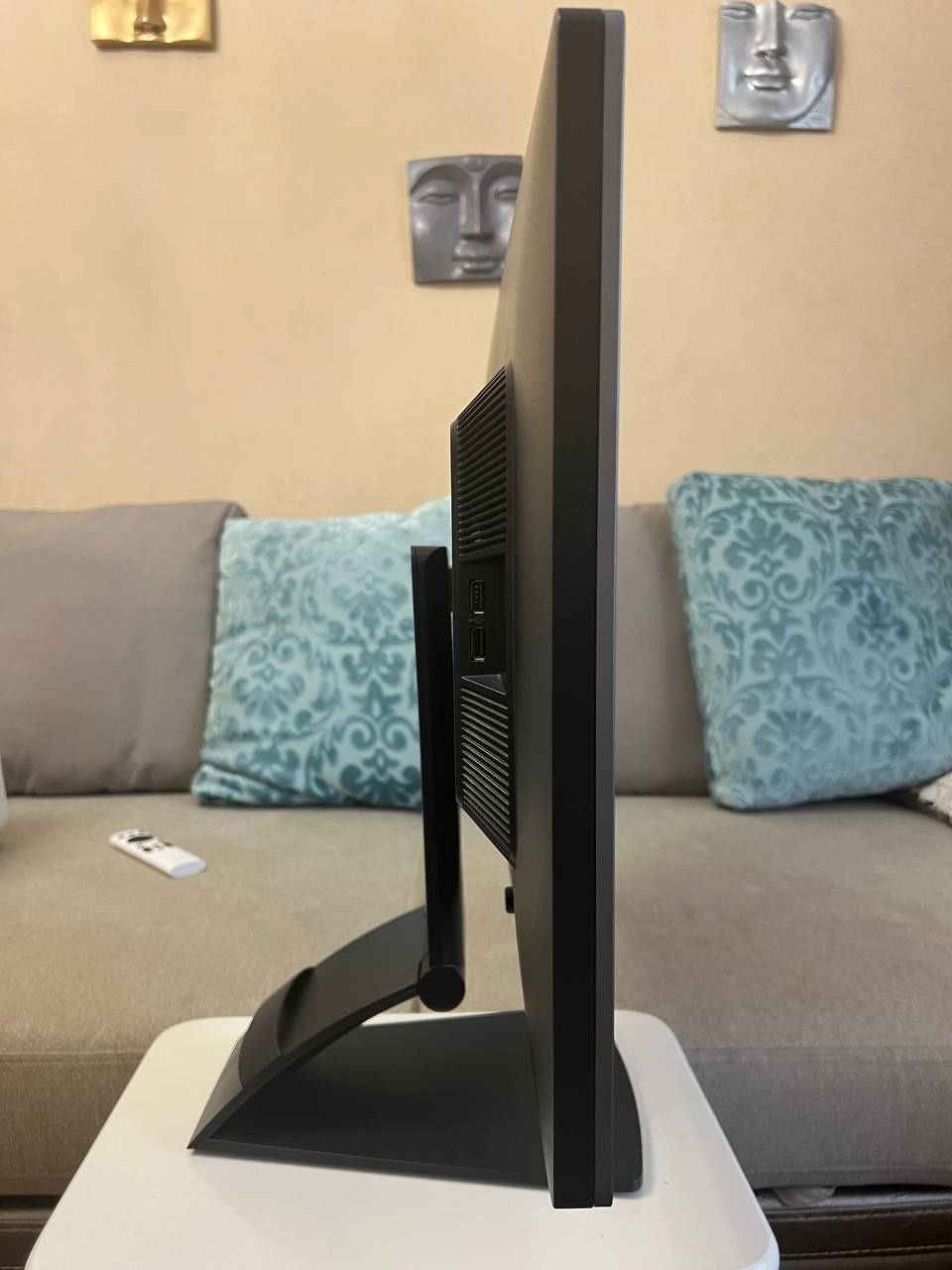 Продам монитор 27" HP EliteDisplay E271i