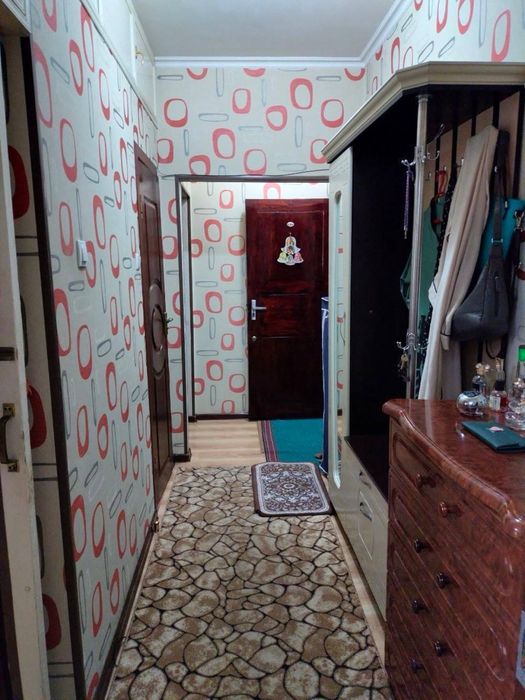 Продается 2-комнатная квартира, массив Куйлюк-5, ориентир Базарчик