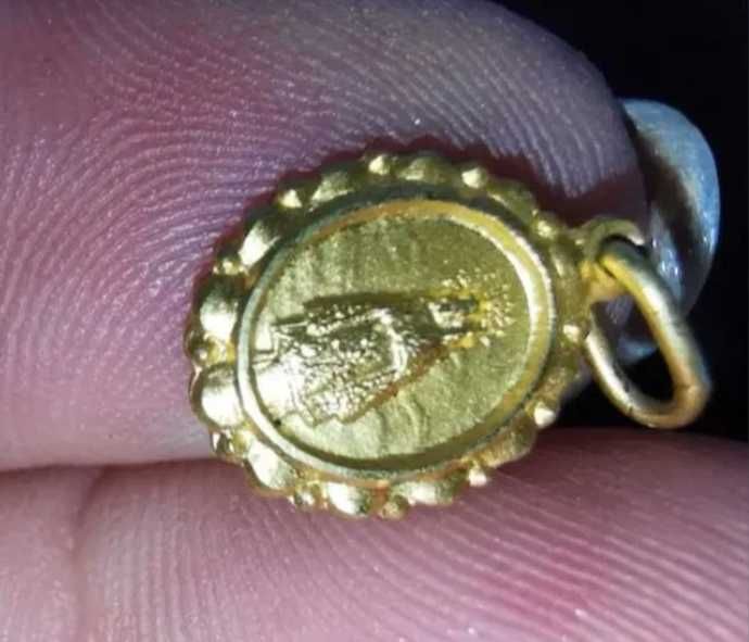 Pandantiv icoana din aur 24k