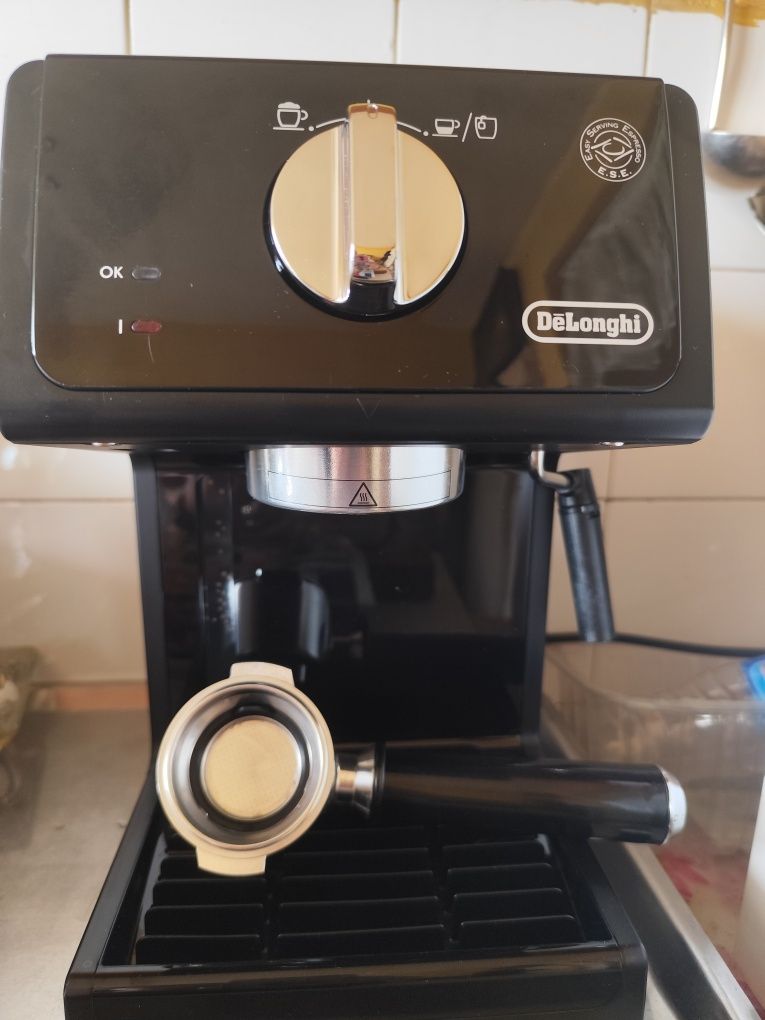 Кафемашина DeLonghi ECP31.21