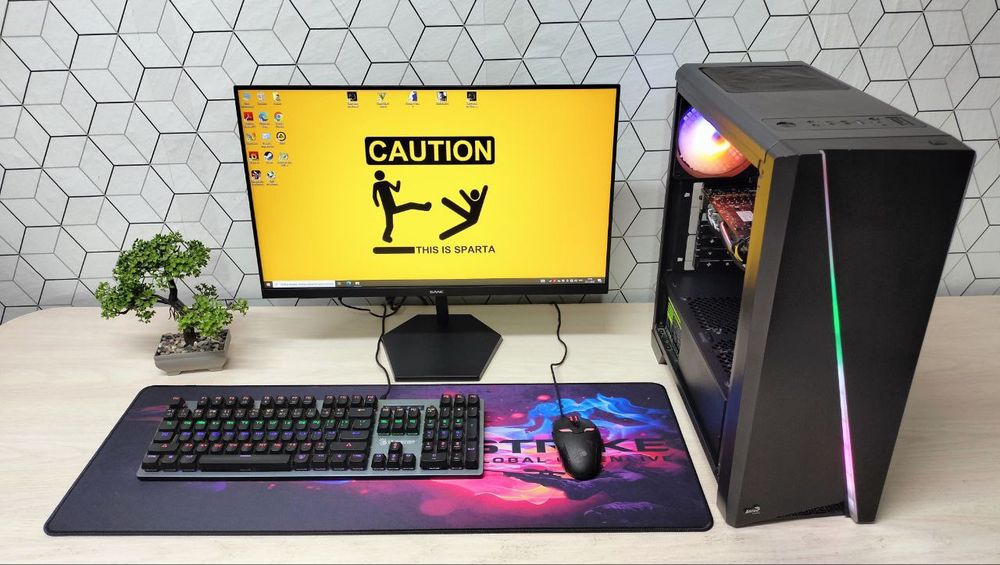 Игровой компьютер в отличном состоянии в полном комплекте.