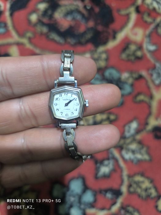 Женские часы 2 штук Советские