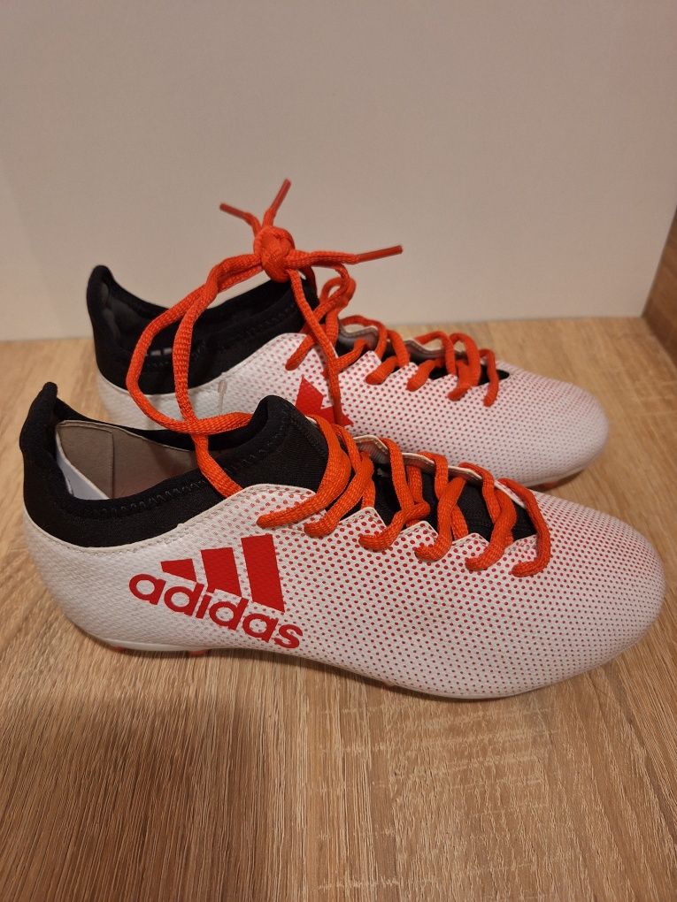 Adidas -fotbal- 35,5 - 2 culori