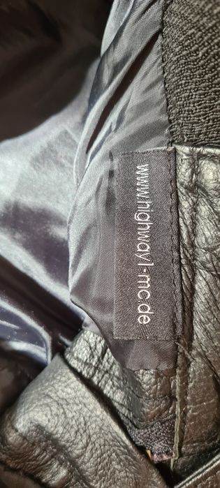 Pantaloni de piele naturala