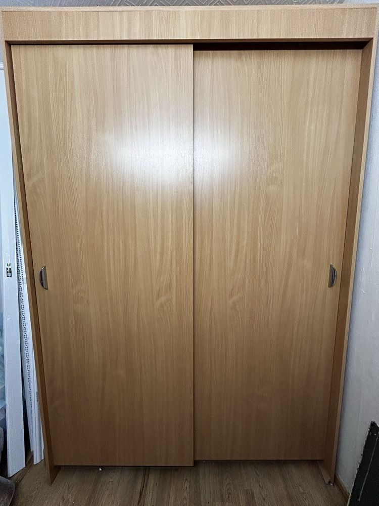 Продам шкаф- купе.