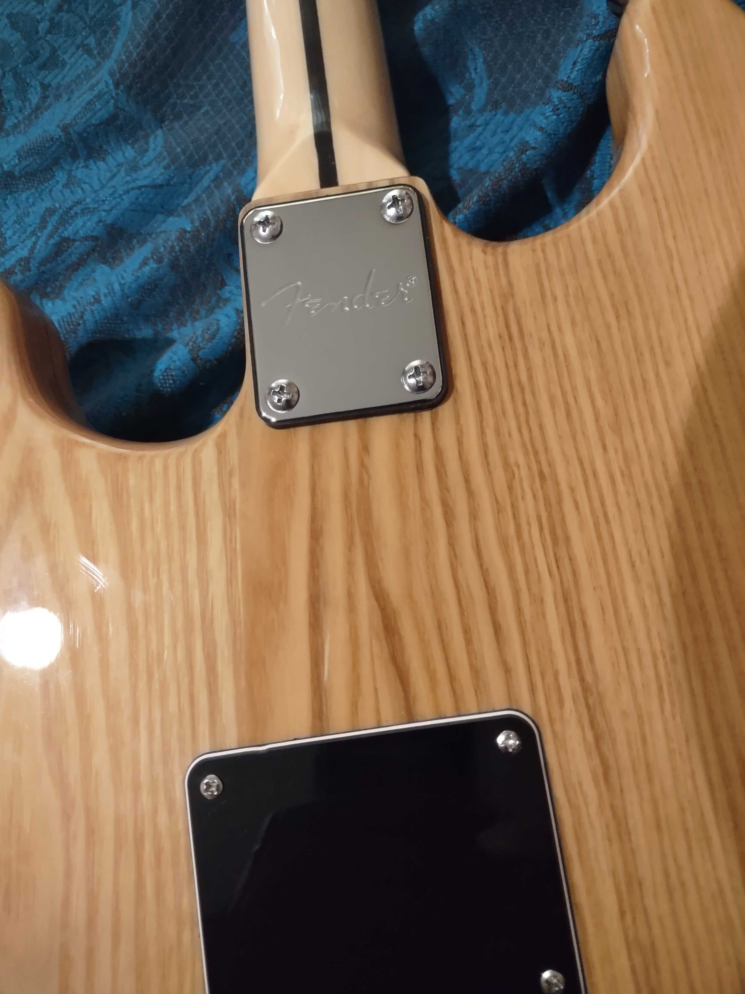 Продава се китара fender stratocaster
