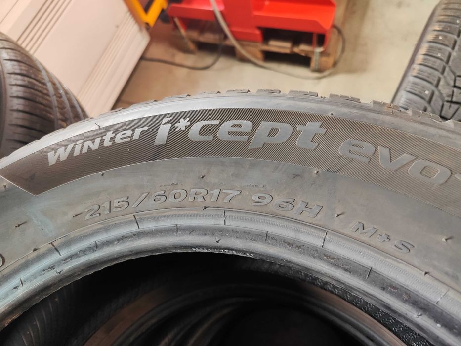 4бр.зимни гуми 215/60/17 Hankook