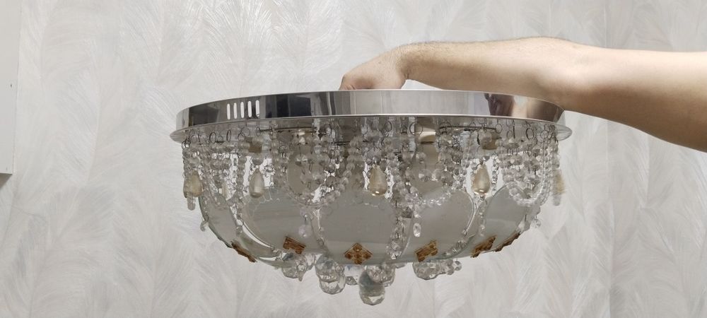 Люстра б/у хорошем состоянии