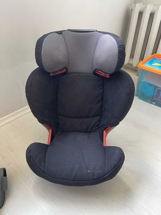 Столче за кола Maxi Cosi 3-12 г.