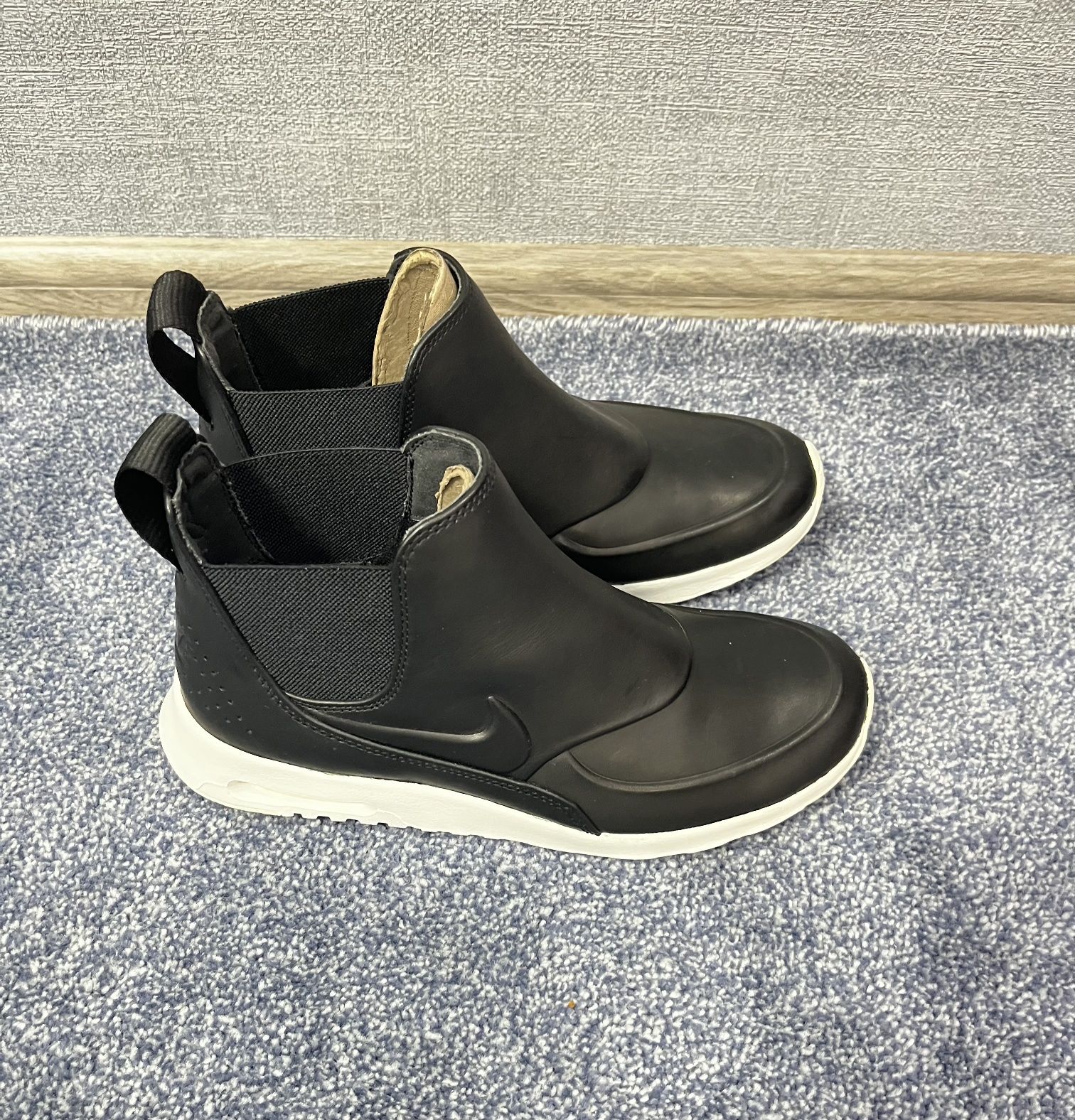 Новые женские кроссовки Nike, размер 37-38, оригинал